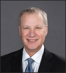 [MISSING IMAGE: ph_brucecope-4c.jpg]